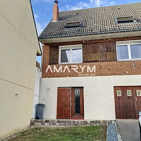 Md 52 - Elegante Maison Avec Terrasse *